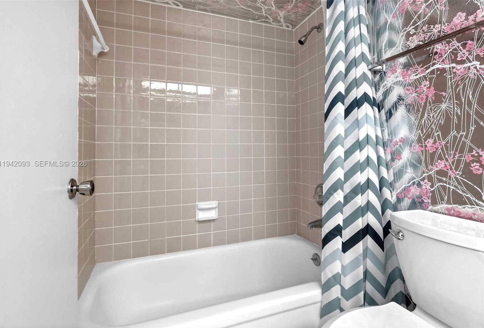 Small Image of 301 174TH ST #1905, Sunny Isles Beach Number 25