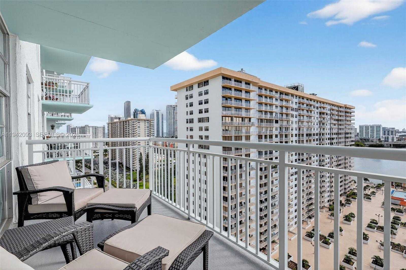 Small Image of 301 174TH ST #1905, Sunny Isles Beach Number 9