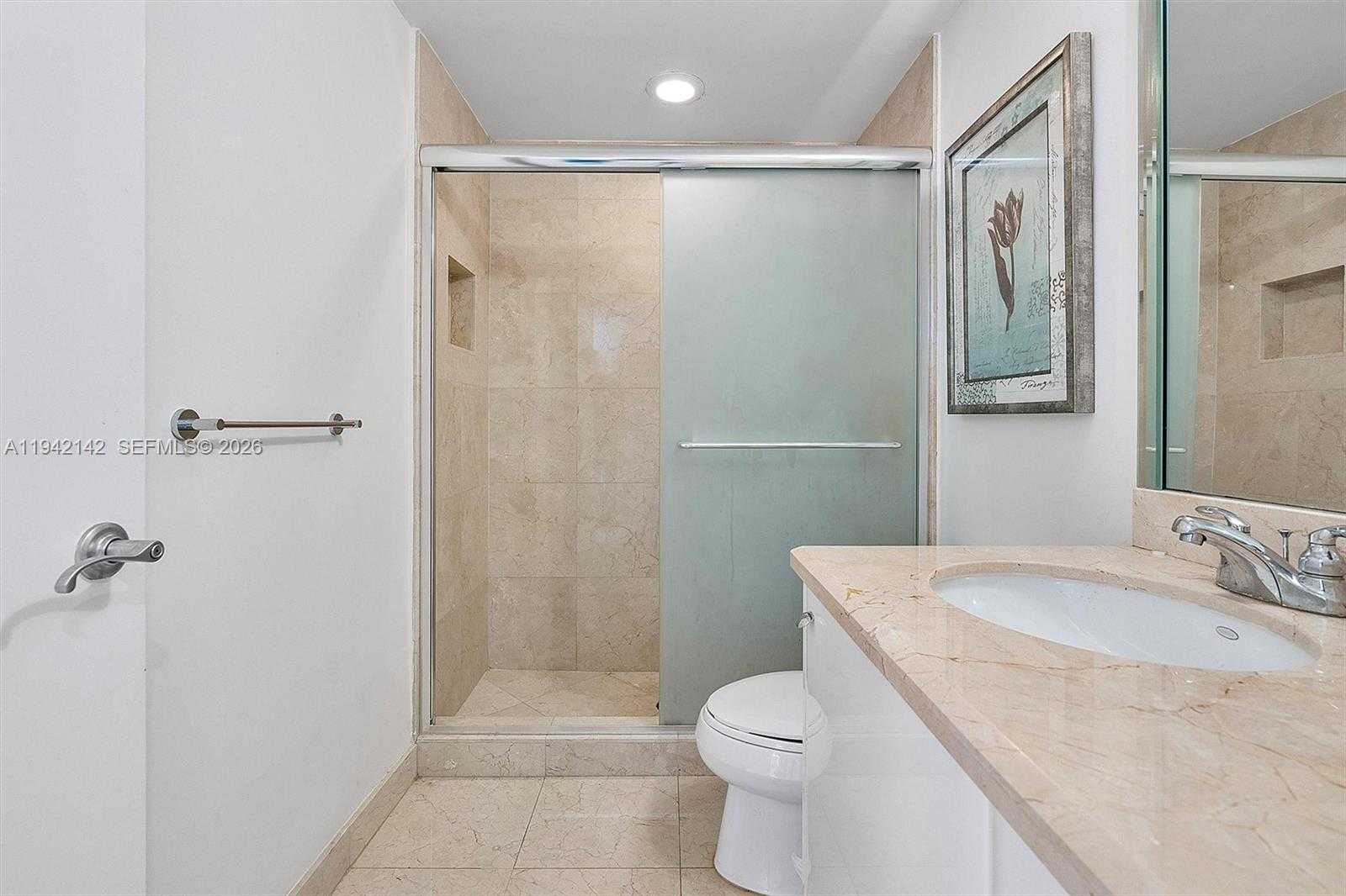 Small Image of 19400 TURNBERRY WAY #1131, Aventura Number 12