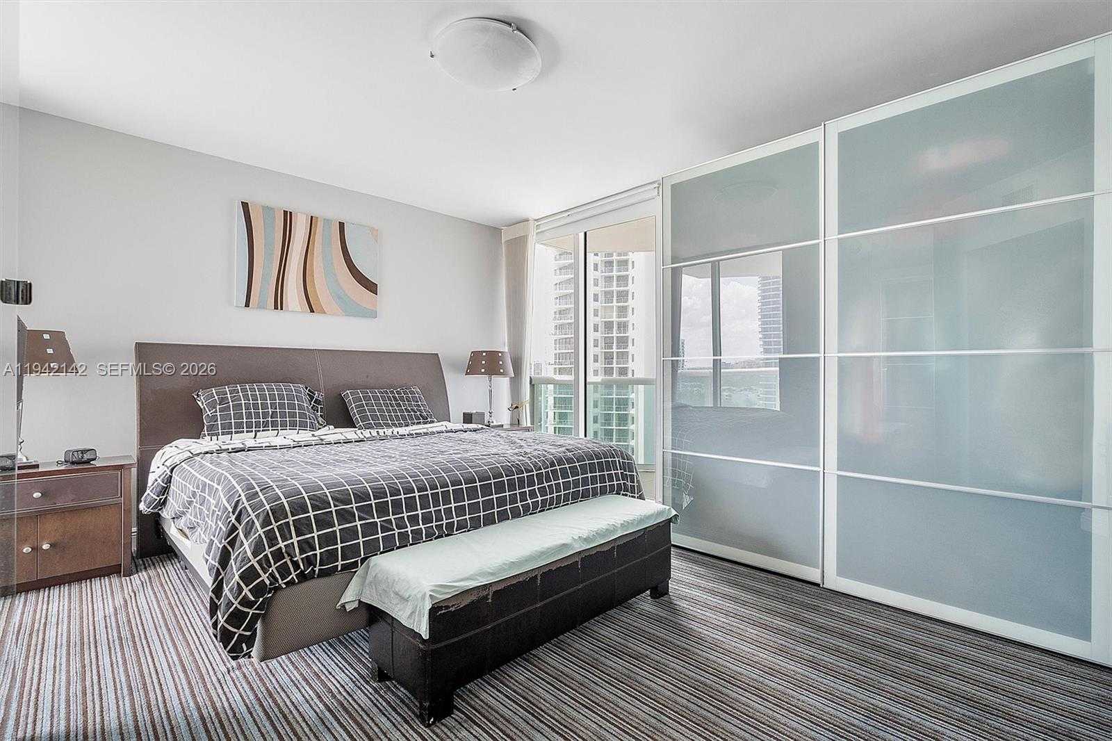 Small Image of 19400 TURNBERRY WAY #1131, Aventura Number 16