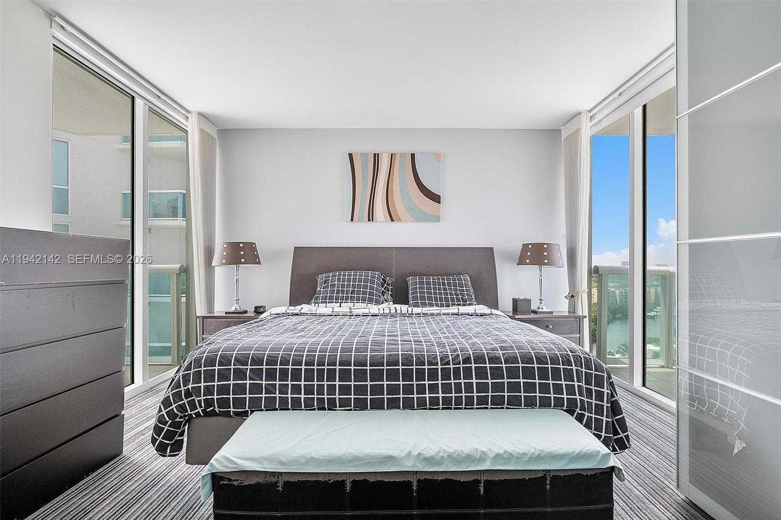 Small Image of 19400 TURNBERRY WAY #1131, Aventura Number 17