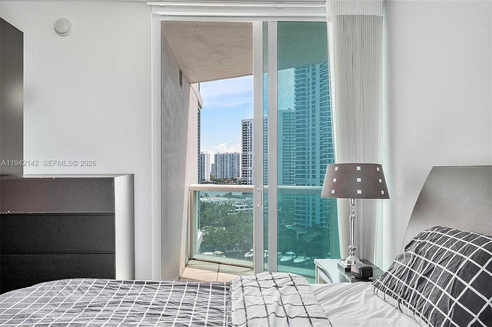 Small Image of 19400 TURNBERRY WAY #1131, Aventura Number 19