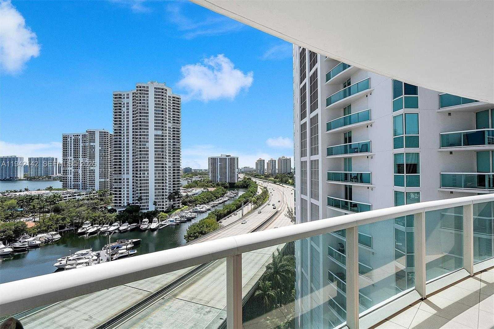 Small Image of 19400 TURNBERRY WAY #1131, Aventura Number 22