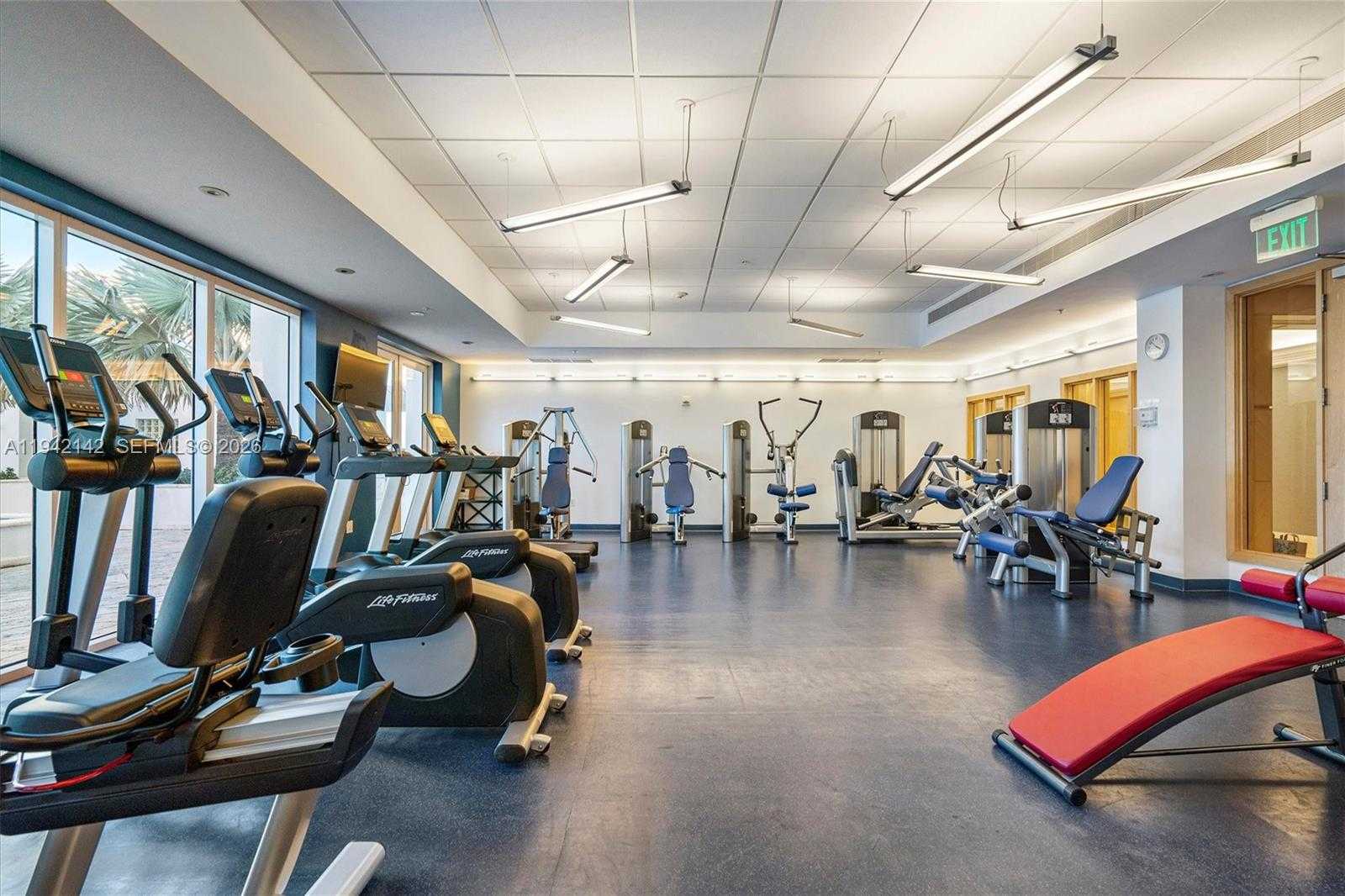 Small Image of 19400 TURNBERRY WAY #1131, Aventura Number 37