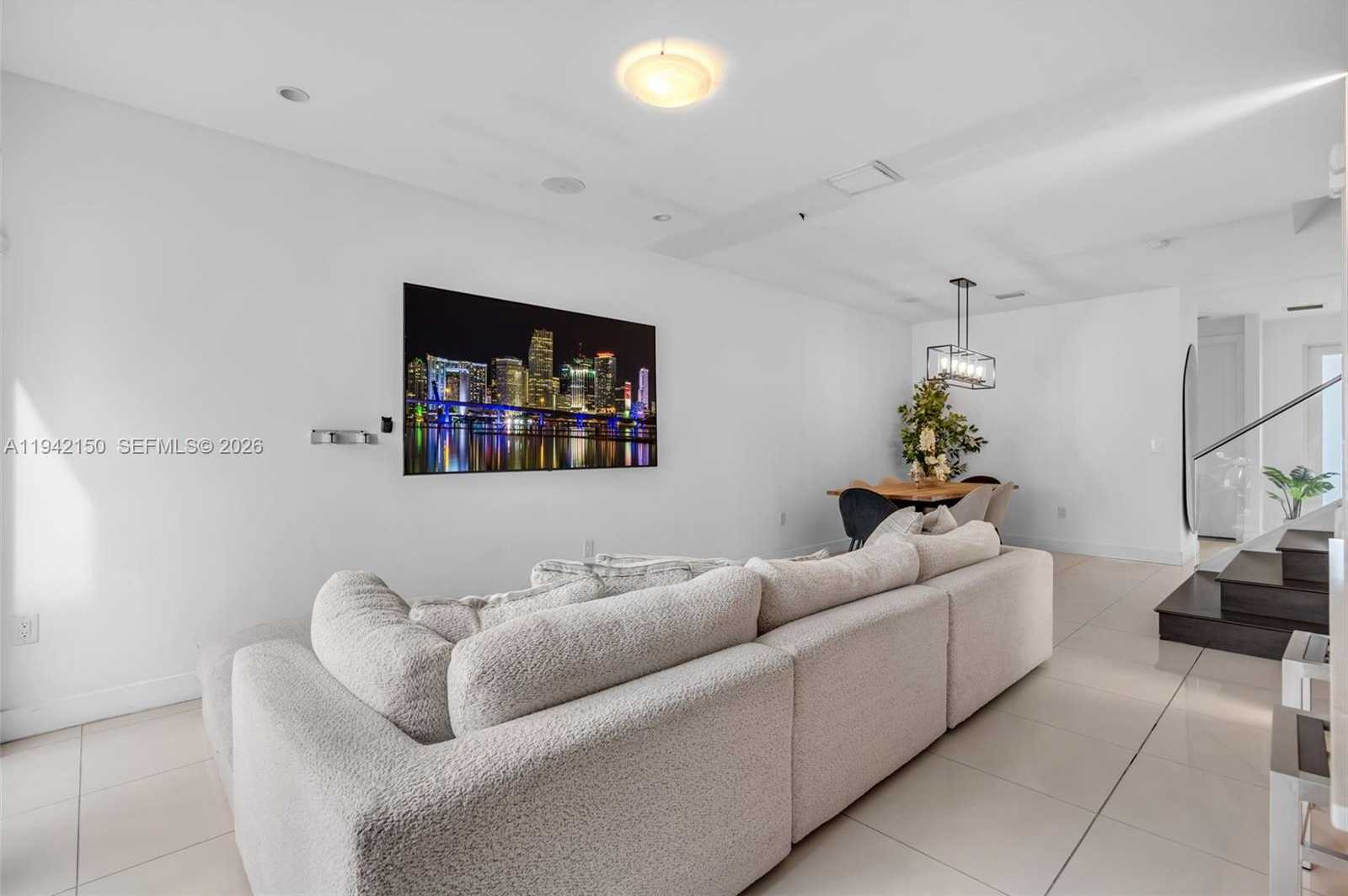 Small Image of 6348 NORTH WEST 104TH CT, Doral Number 19