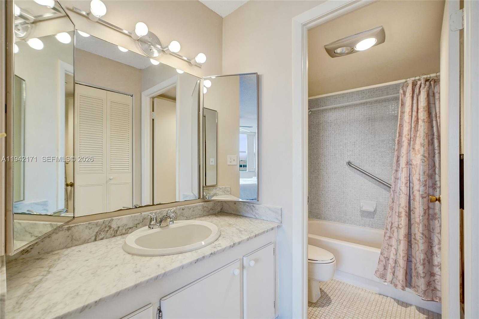 Small Image of 1300 NORTH EAST MIAMI GARDENS DR #320E, Miami Number 30