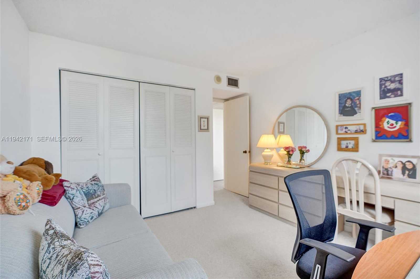 Small Image of 1300 NORTH EAST MIAMI GARDENS DR #320E, Miami Number 37