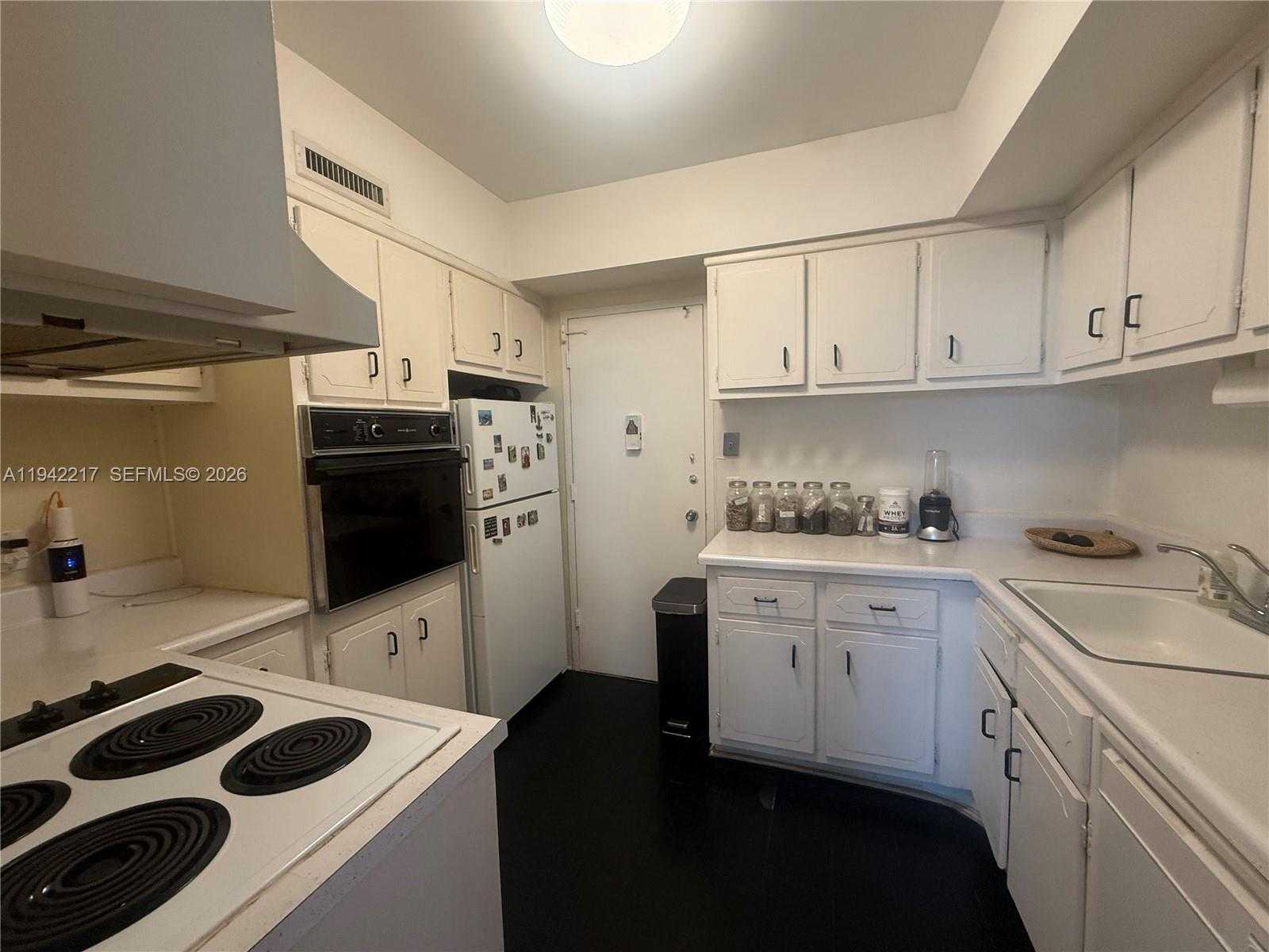 Small Image of 3505 SOUTH OCEAN DR #310, Hollywood Number 16