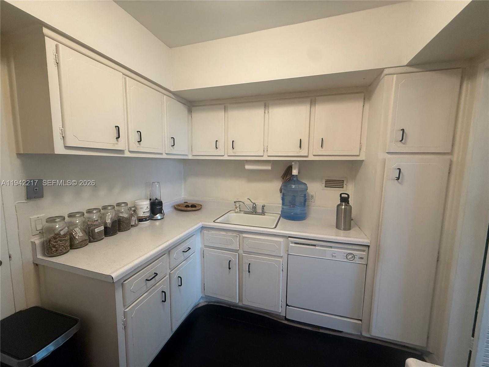 Small Image of 3505 SOUTH OCEAN DR #310, Hollywood Number 18