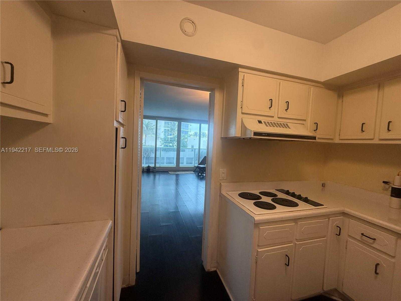 Small Image of 3505 SOUTH OCEAN DR #310, Hollywood Number 20