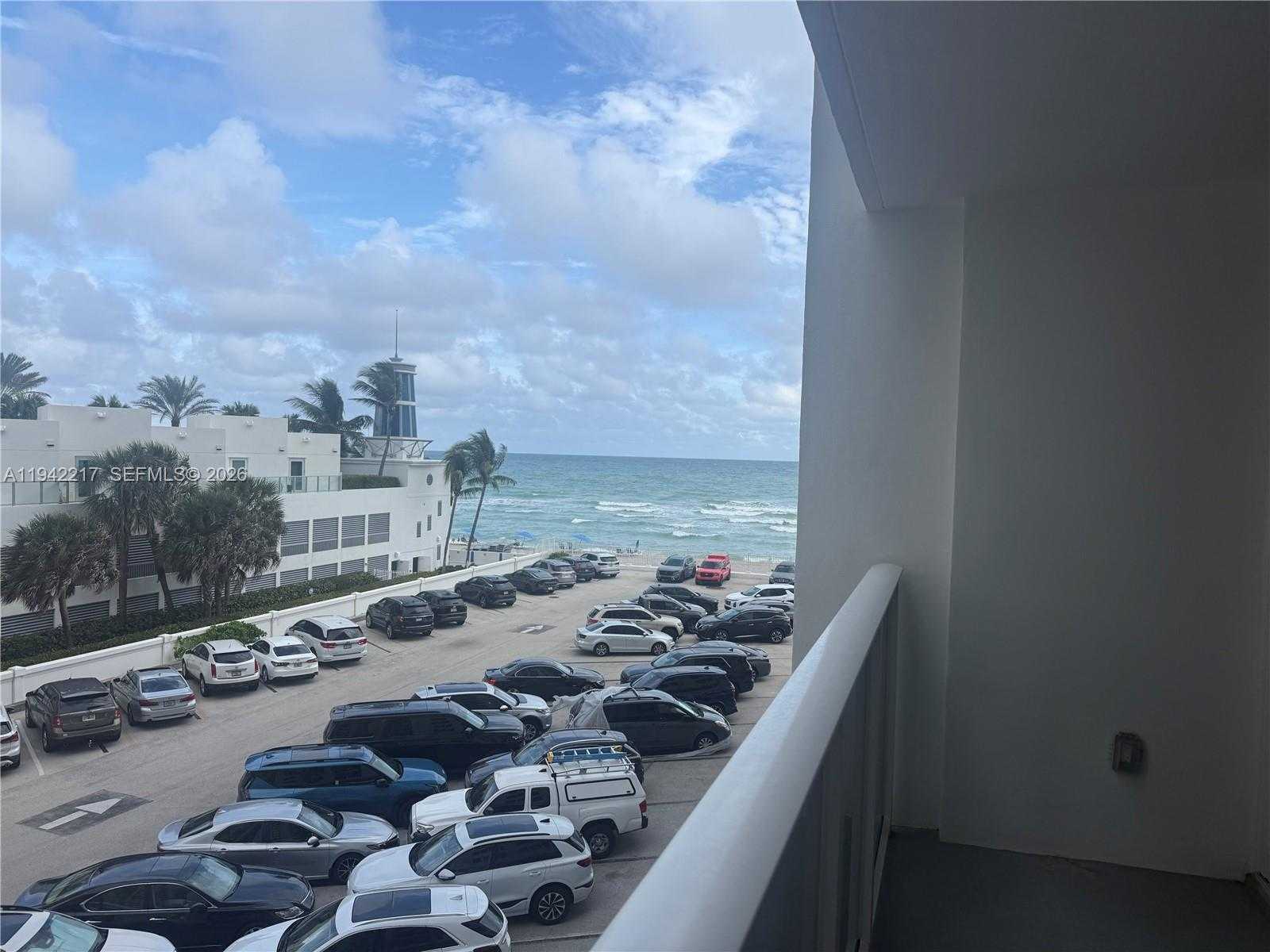 Small Image of 3505 SOUTH OCEAN DR #310, Hollywood Number 23