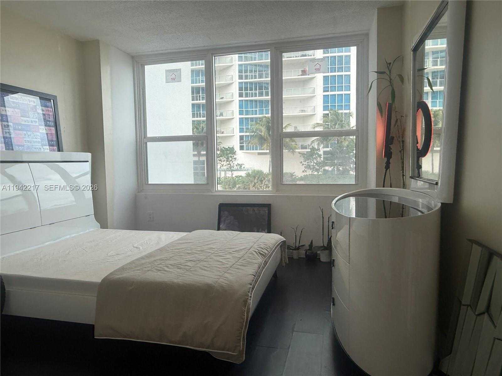 Small Image of 3505 SOUTH OCEAN DR #310, Hollywood Number 5