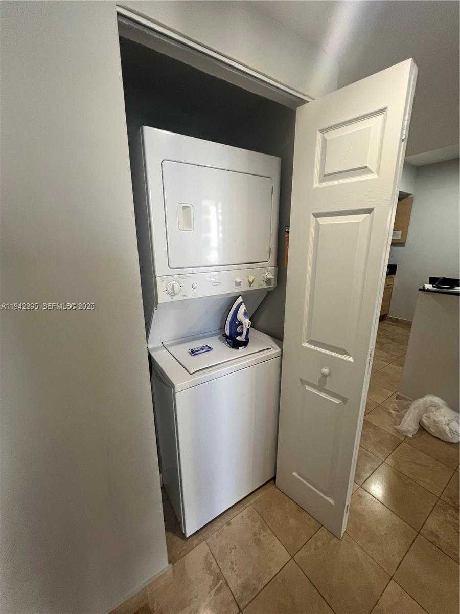 Small Image of 18683 COLLINS AVE #2510, Sunny Isles Beach Number 6