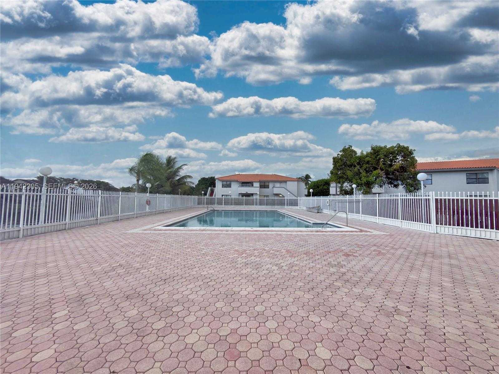 Small Image of 14911 SOUTH WEST 80TH ST #221, Miami Number 11