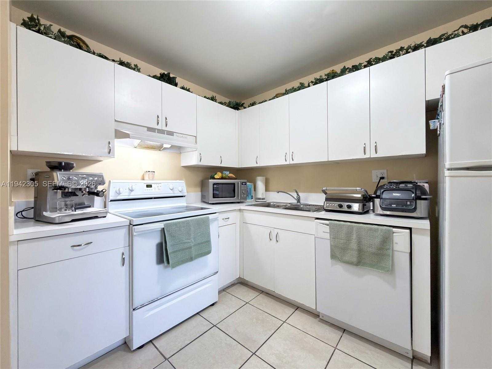 Small Image of 14911 SOUTH WEST 80TH ST #221, Miami Number 14