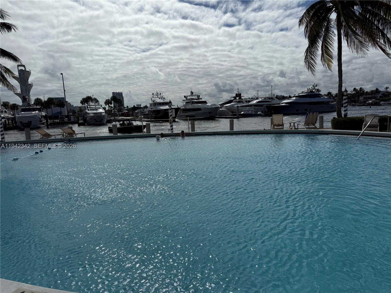 Small Image of 1 LAS OLAS CIR #306, Fort Lauderdale Number 2