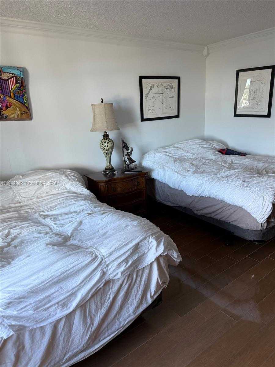 Small Image of 1 LAS OLAS CIR #306, Fort Lauderdale Number 7