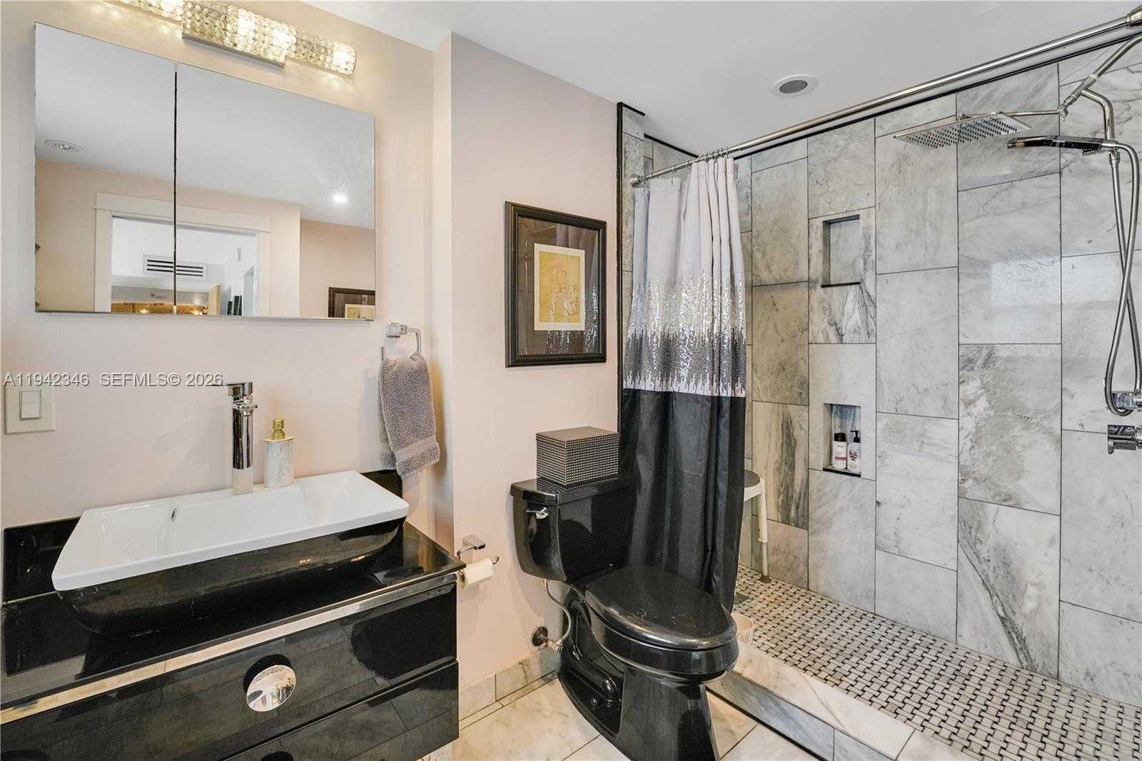 Small Image of 9250 WEST BAY HARBOR DR #PH-C, Bay Harbor Islands Number 17