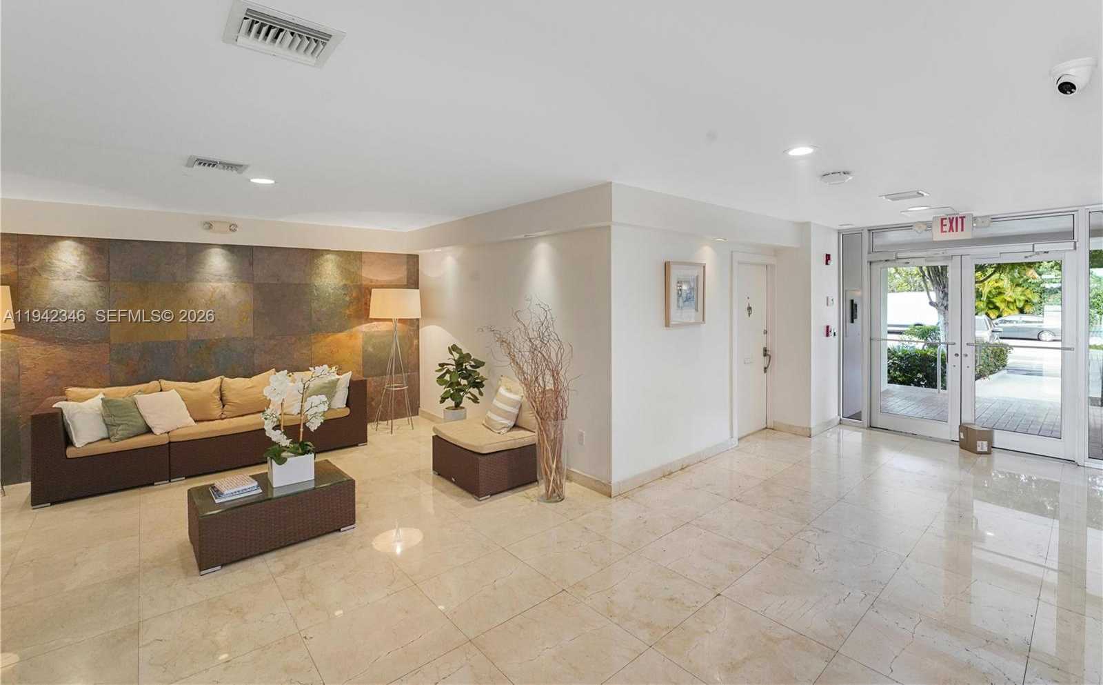 Small Image of 9250 WEST BAY HARBOR DR #PH-C, Bay Harbor Islands Number 19