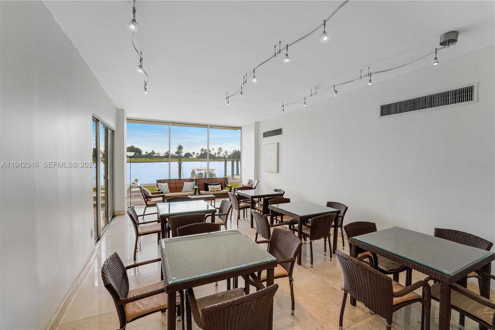 Small Image of 9250 WEST BAY HARBOR DR #PH-C, Bay Harbor Islands Number 6