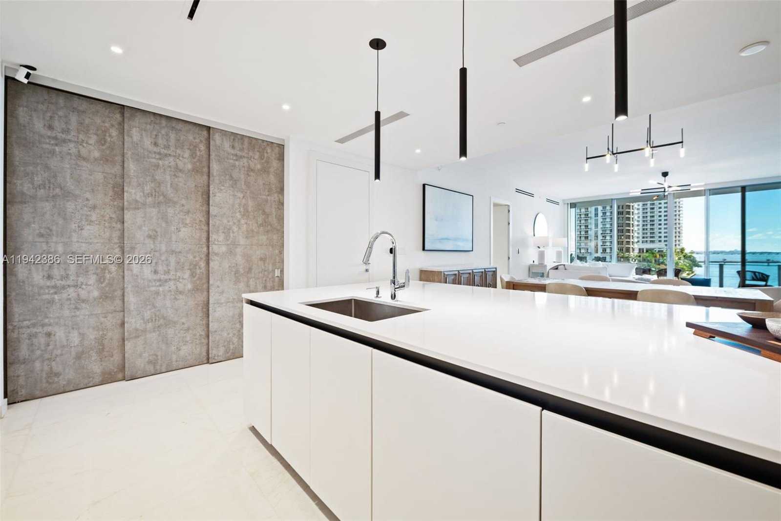 Small Image of 300 SOUTH BISCAYNE BLVD WAY #403, Miami Number 10