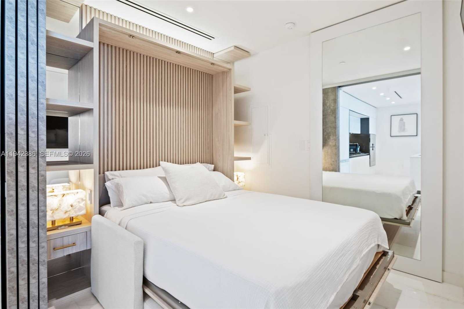 Small Image of 300 SOUTH BISCAYNE BLVD WAY #403, Miami Number 14