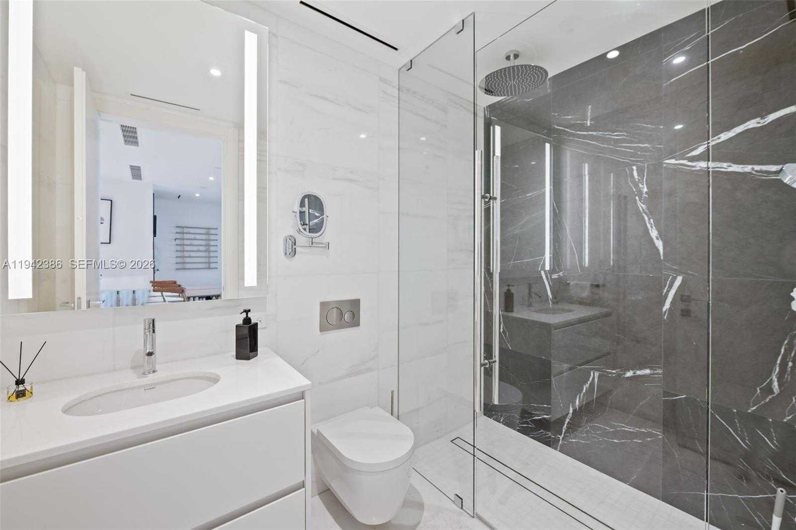 Small Image of 300 SOUTH BISCAYNE BLVD WAY #403, Miami Number 15