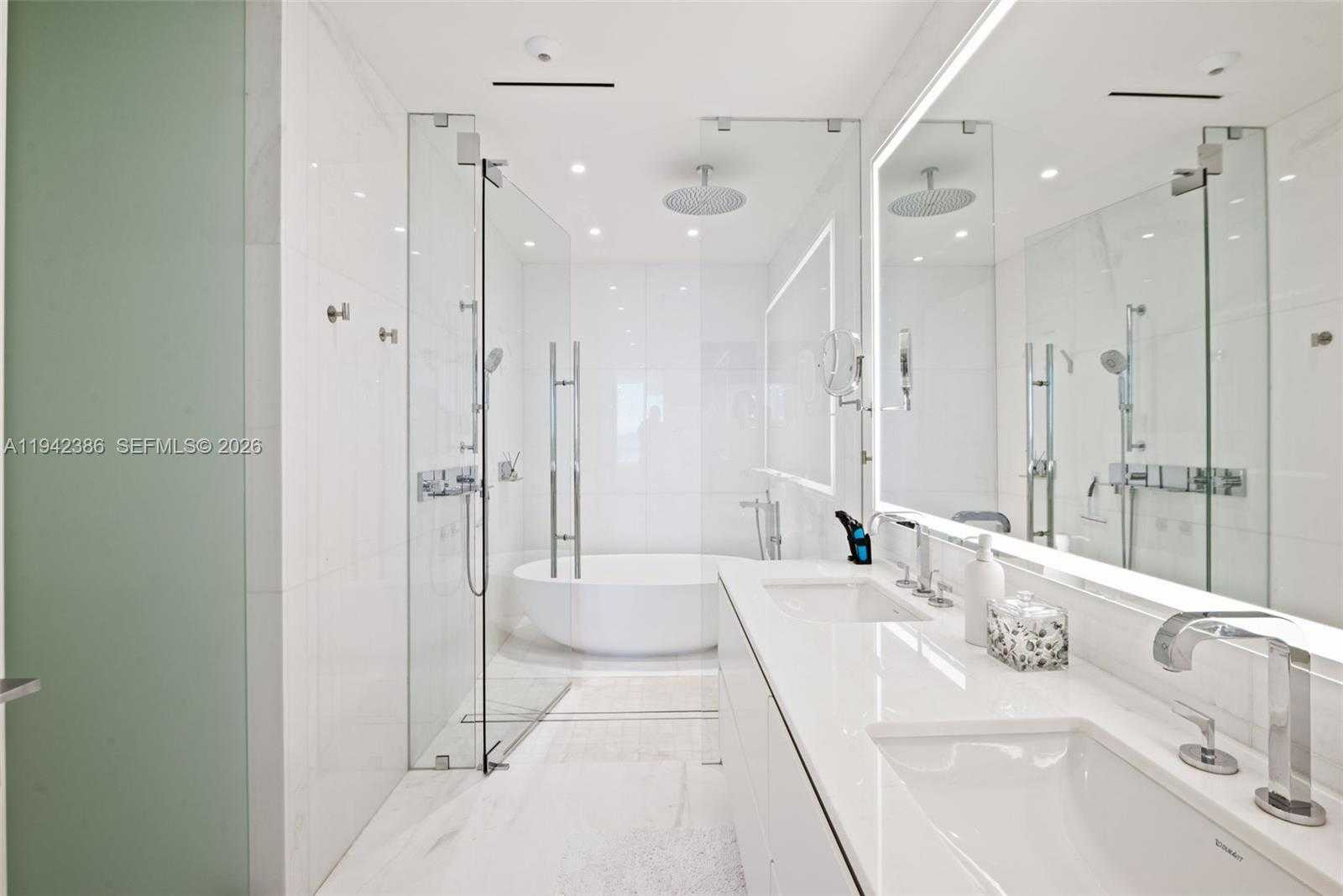 Small Image of 300 SOUTH BISCAYNE BLVD WAY #403, Miami Number 20