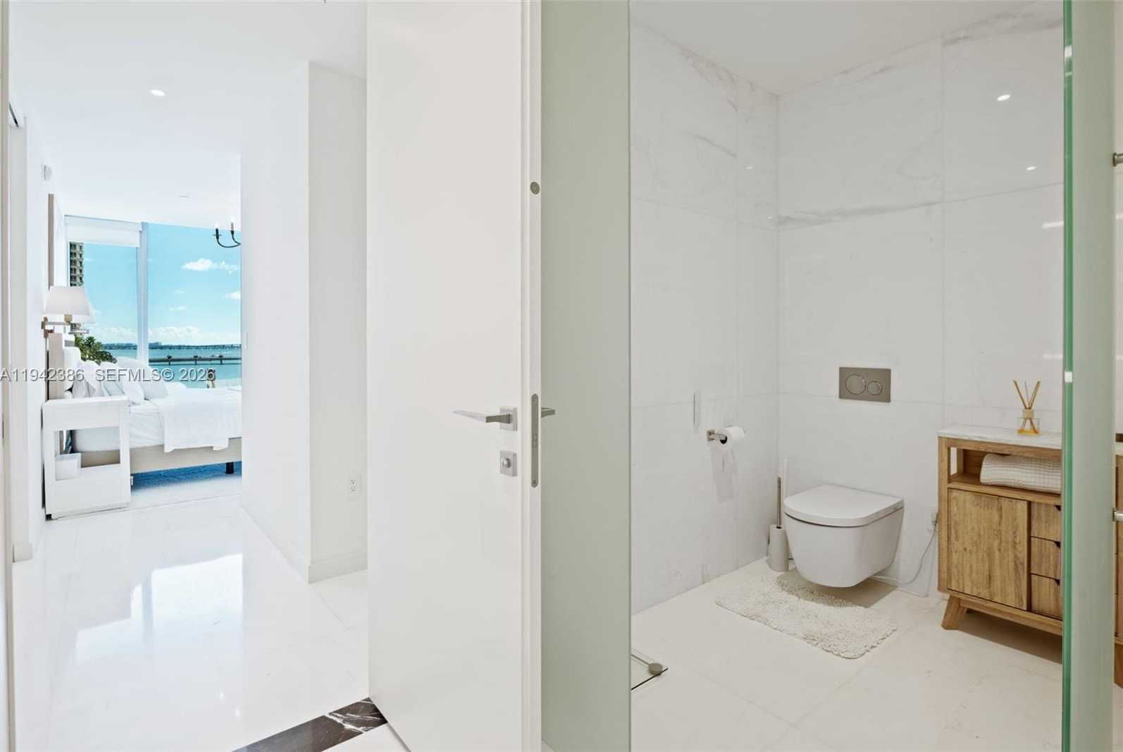 Small Image of 300 SOUTH BISCAYNE BLVD WAY #403, Miami Number 21