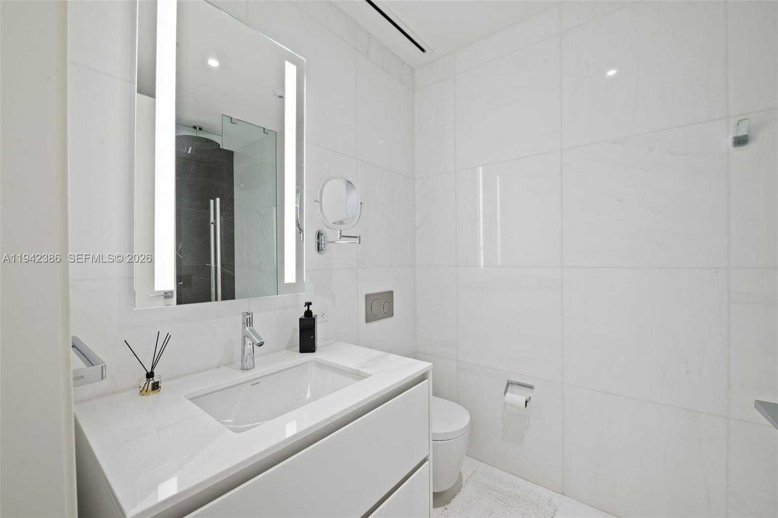 Small Image of 300 SOUTH BISCAYNE BLVD WAY #403, Miami Number 24