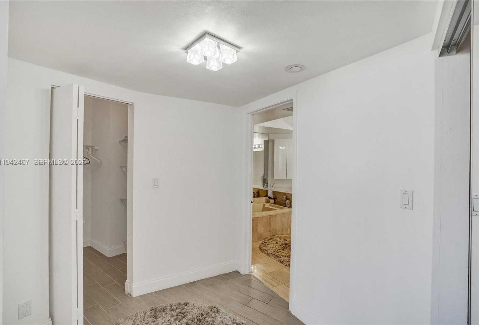 Small Image of 1000 EAST ISLAND BLVD #503, Aventura Number 31