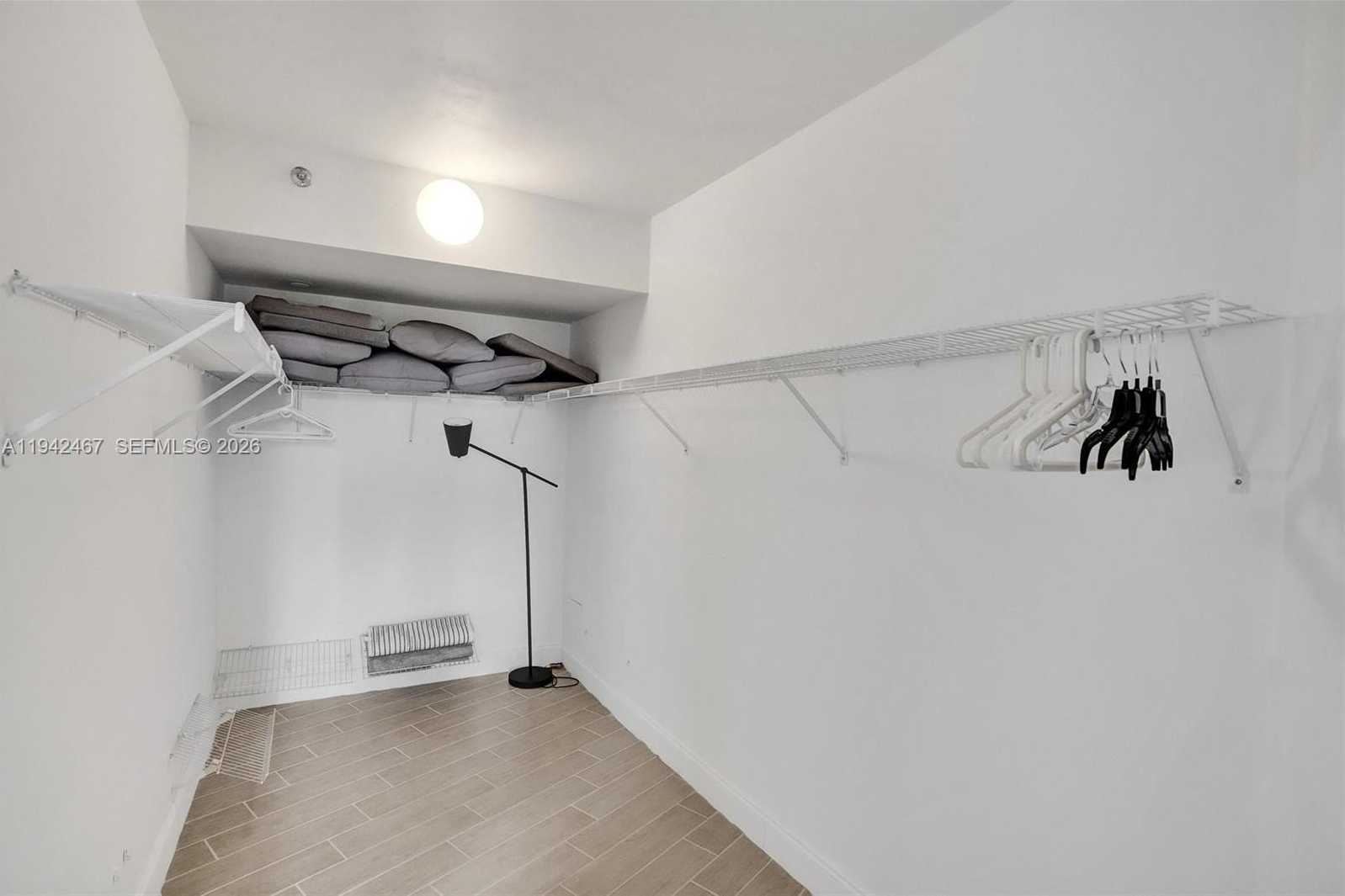 Small Image of 1000 EAST ISLAND BLVD #503, Aventura Number 36