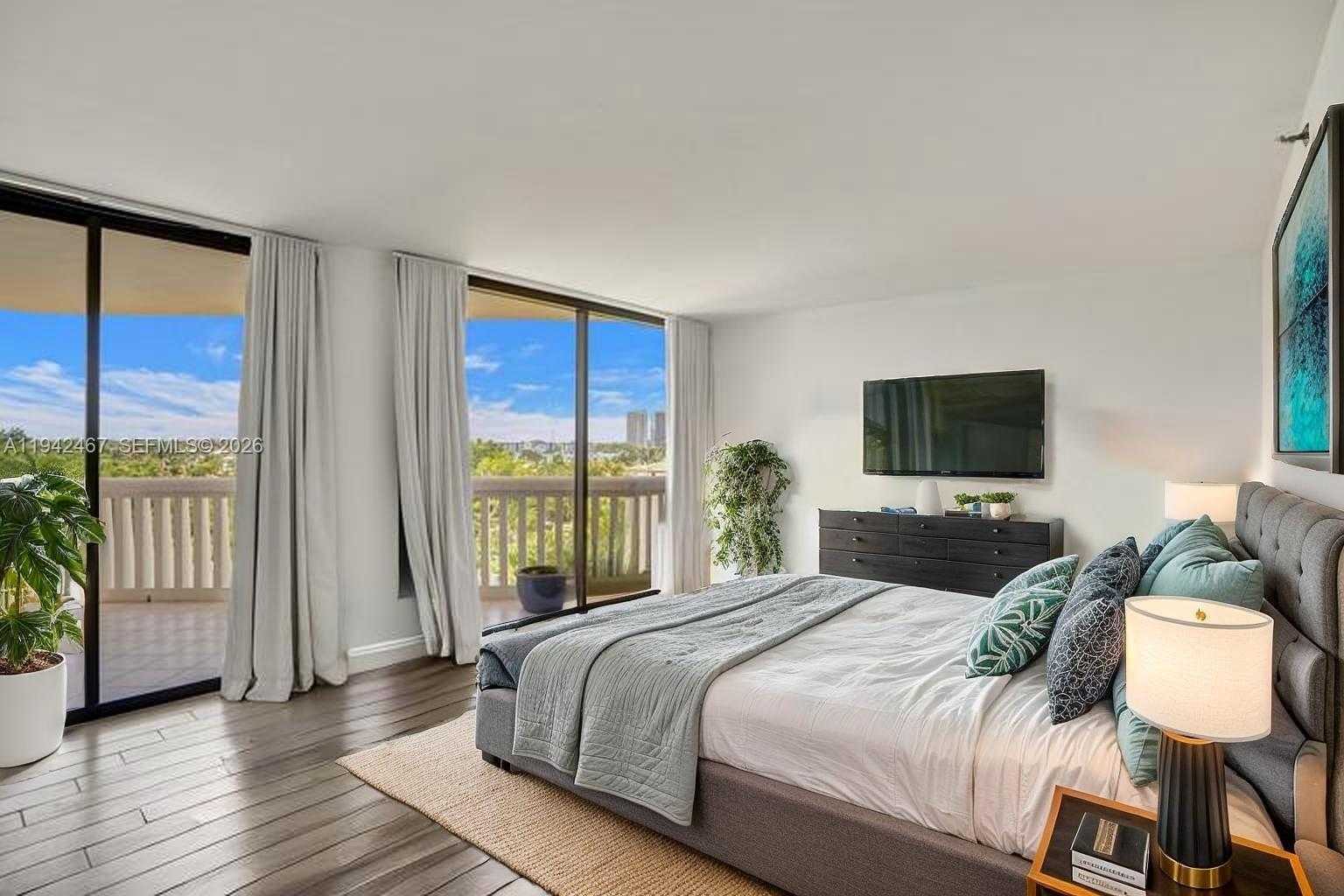 Small Image of 1000 EAST ISLAND BLVD #503, Aventura Number 4