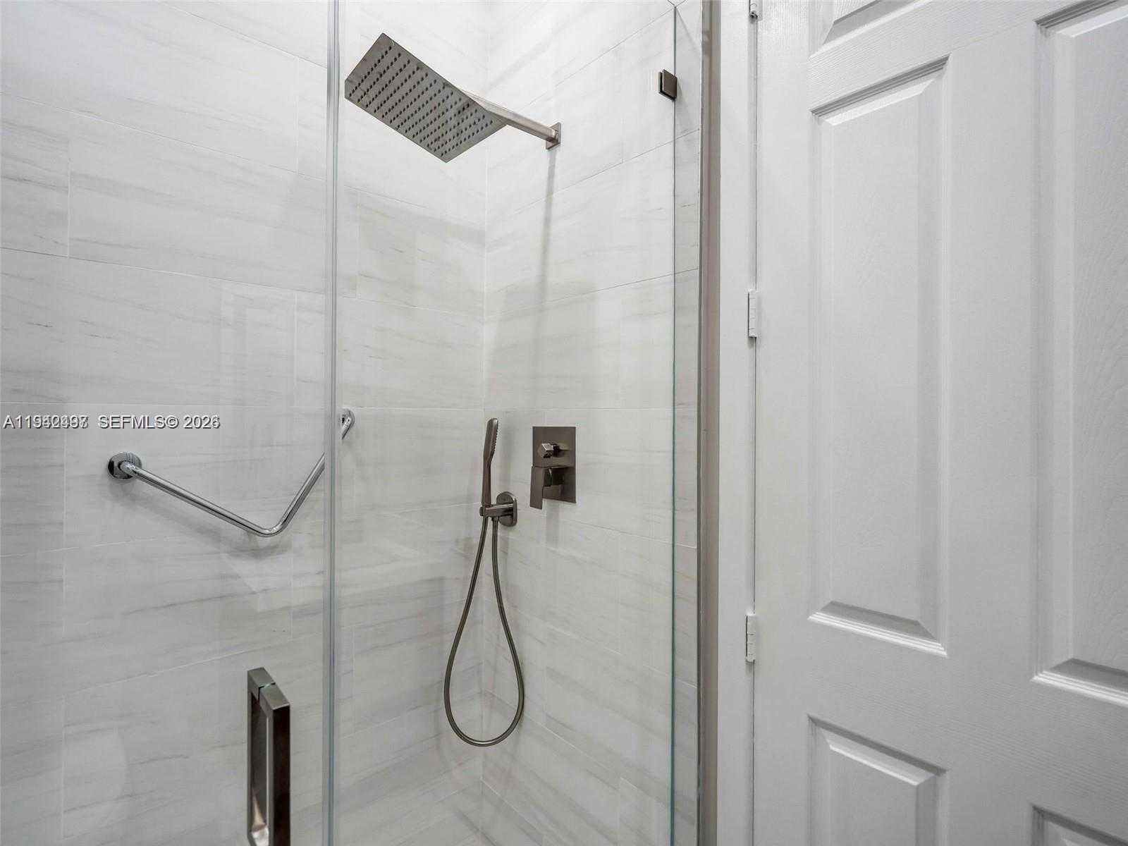 Small Image of 963 SOUTH HARBOR VW S, Hollywood Number 39