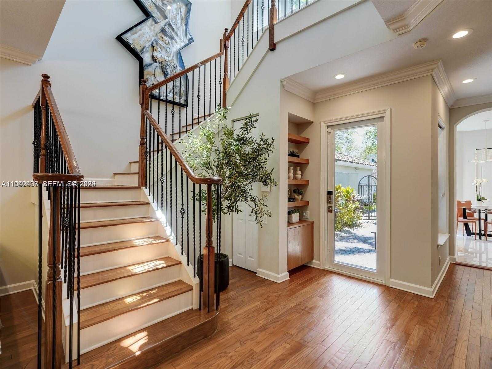 Small Image of 963 SOUTH HARBOR VW S, Hollywood Number 6