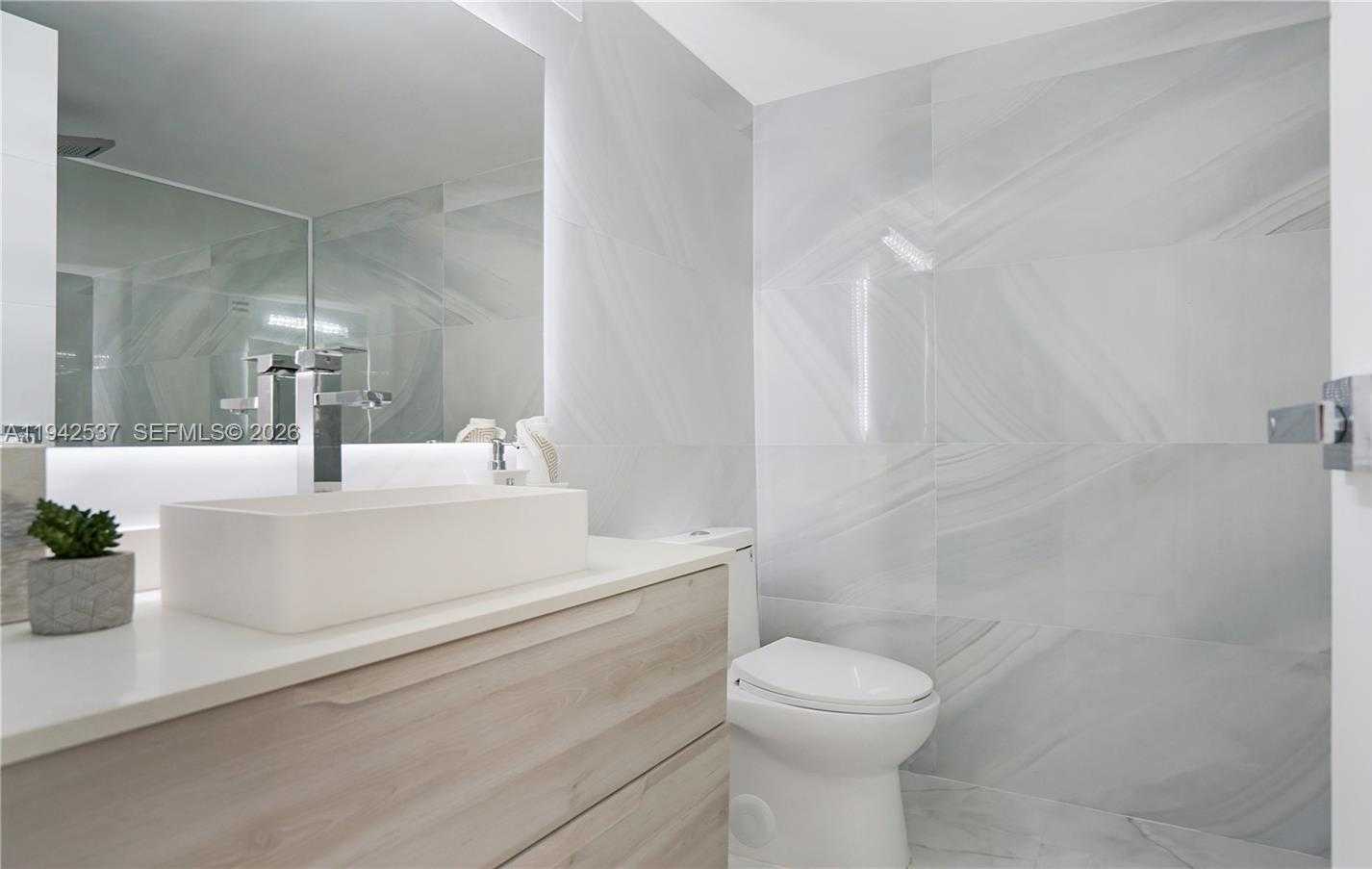 Small Image of 2017 SOUTH OCEAN DR #1206, Hallandale Beach Number 30