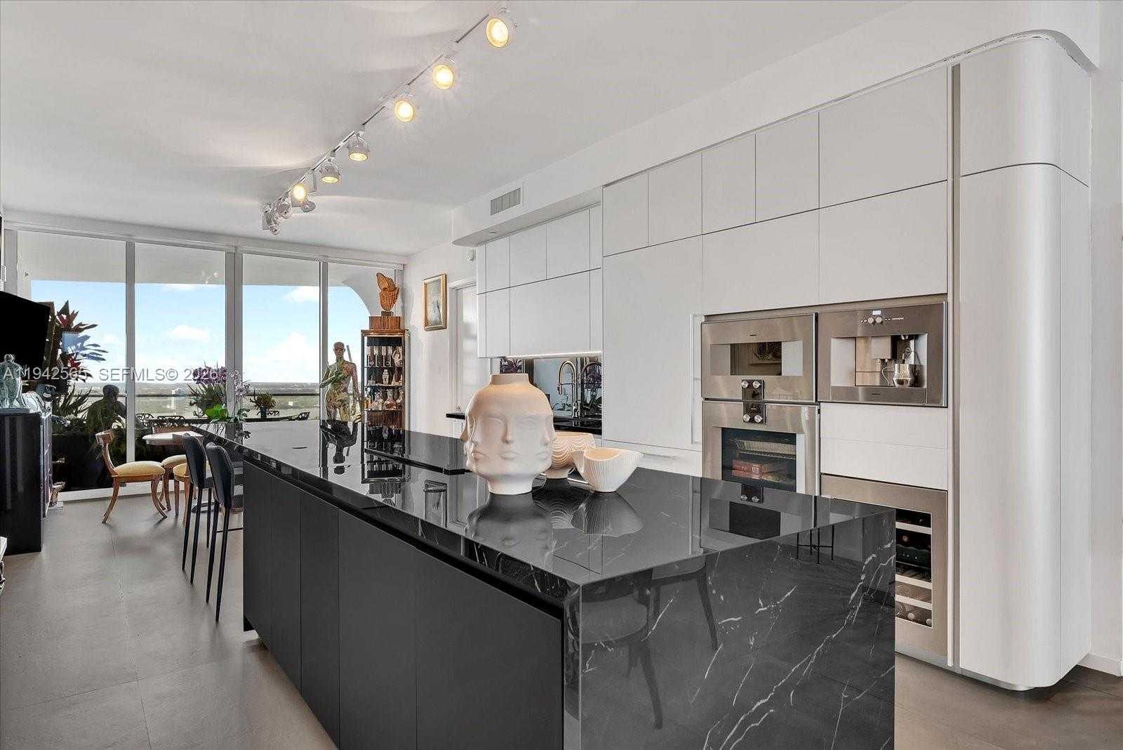 Small Image of 16901 COLLINS AVE #3803, Sunny Isles Beach Number 11