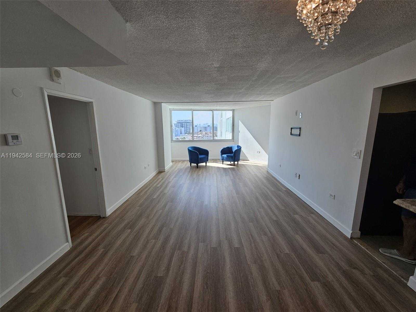 Small Image of 7135 COLLINS AVE #1011, Miami Beach Number 4