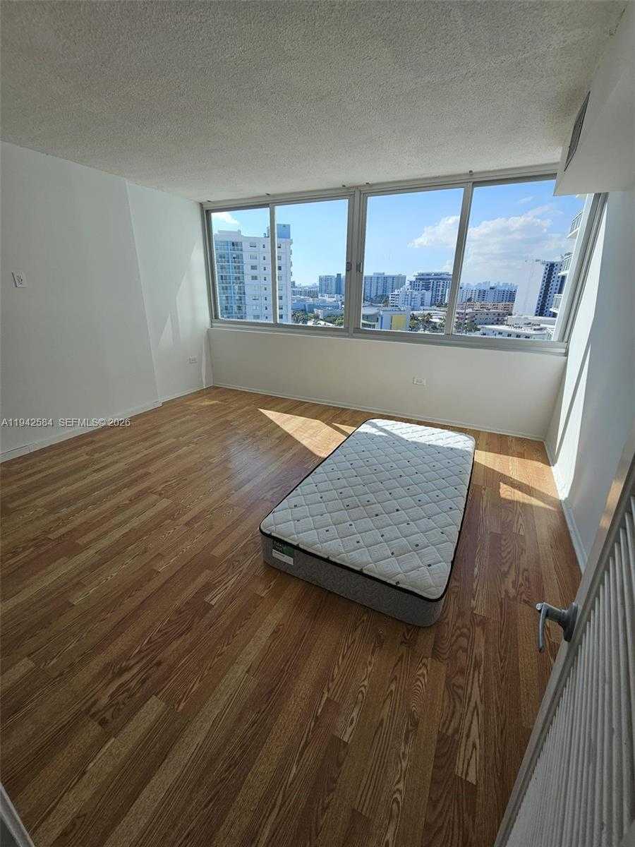 Small Image of 7135 COLLINS AVE #1011, Miami Beach Number 8
