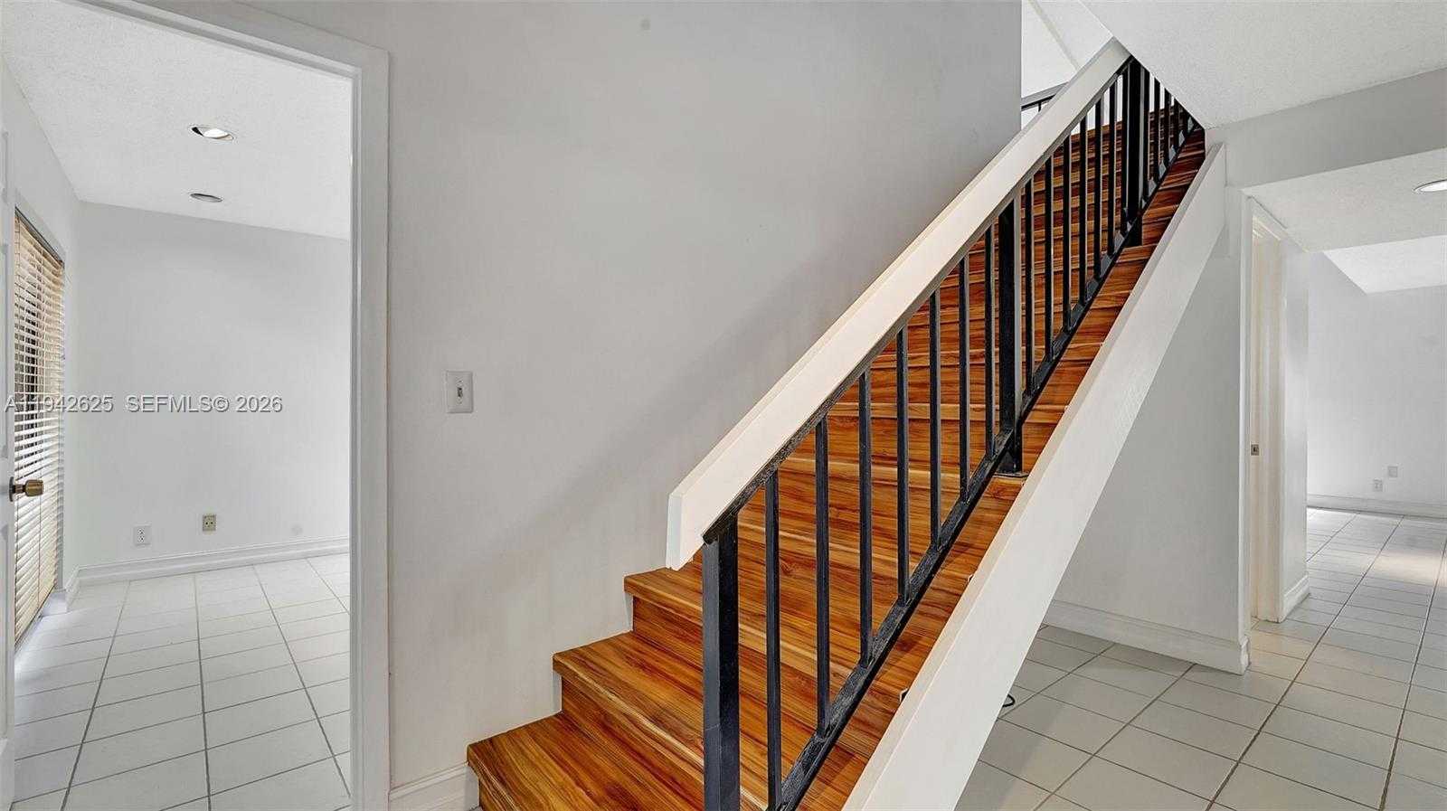 Small Image of 205 DUNWOODY LN #17-85, Hollywood Number 10