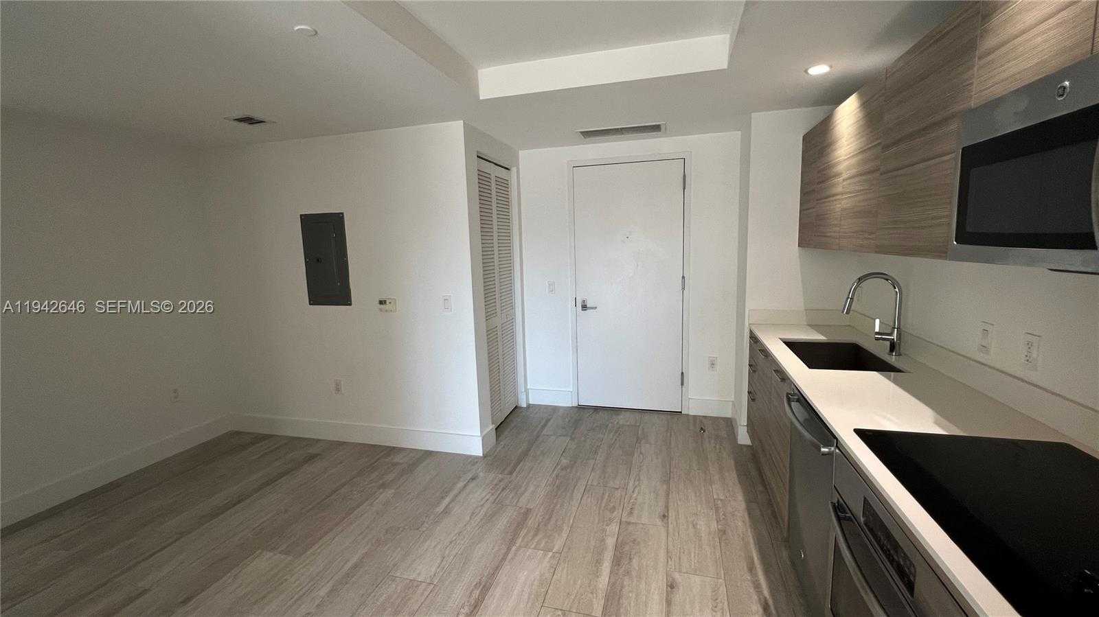 Small Image of 121 NORTH EAST 34TH ST #1103, Miami Number 3