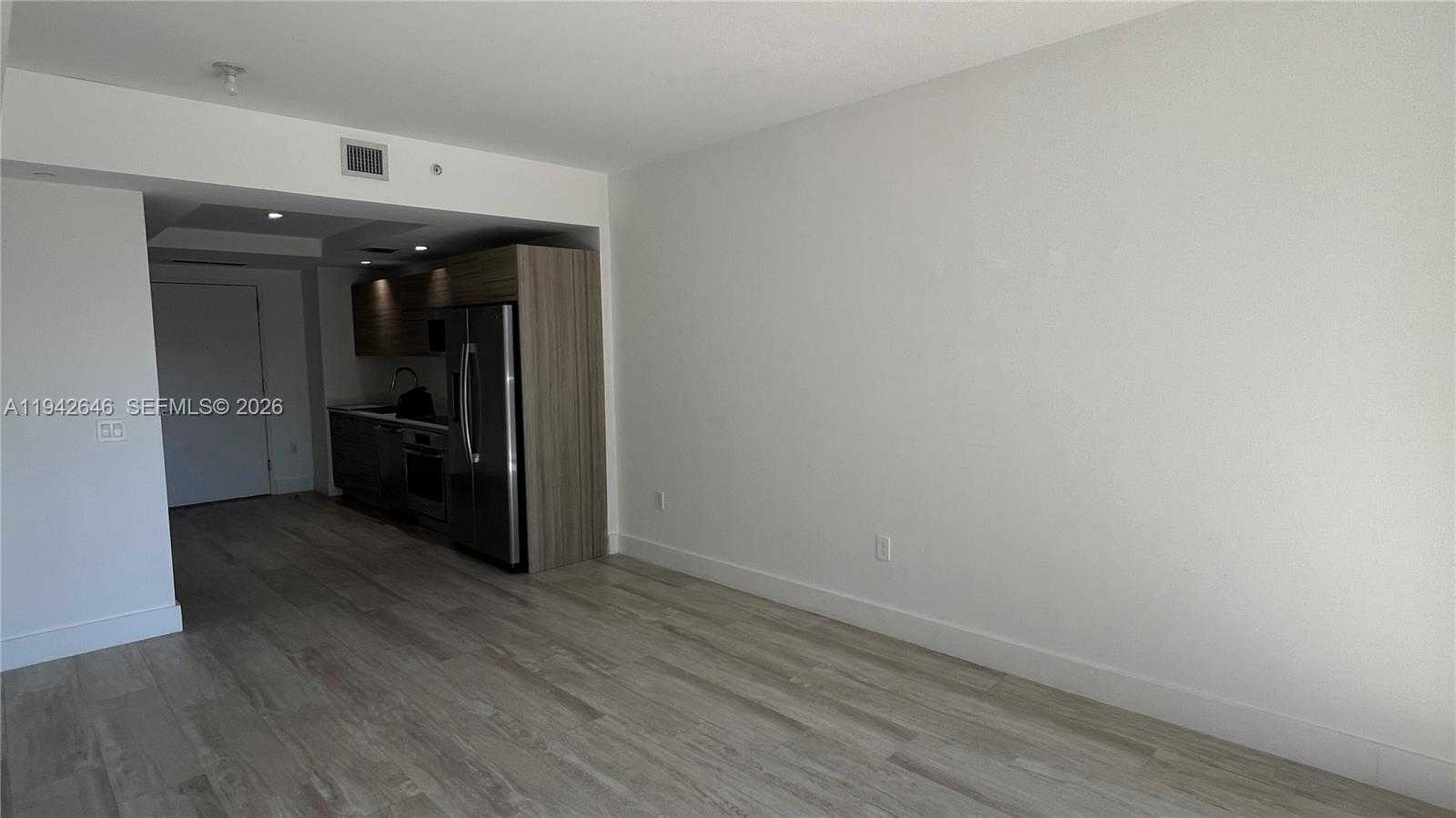 Small Image of 121 NORTH EAST 34TH ST #1103, Miami Number 6