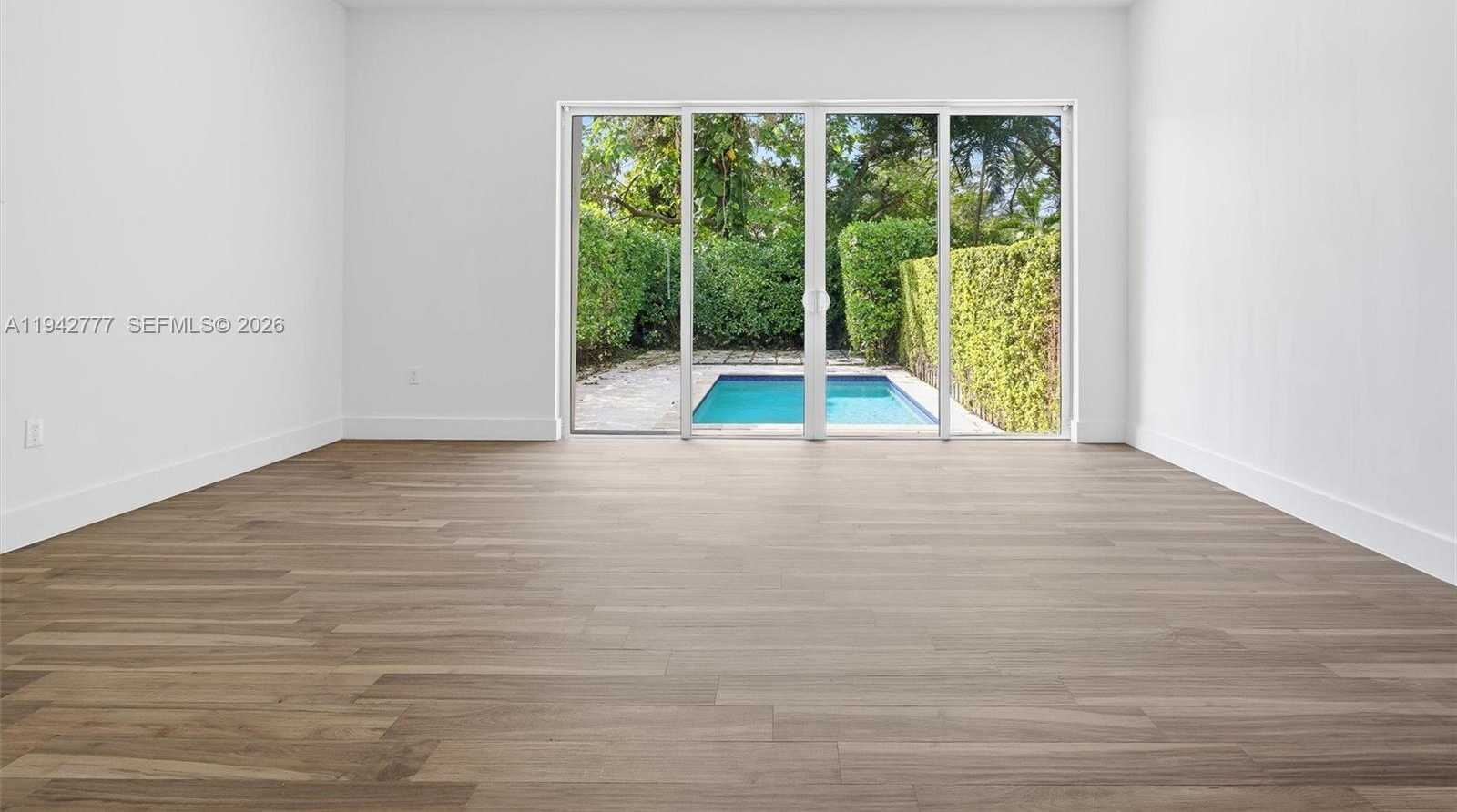 Small Image of 2852 SOUTH WEST 32ND CT #2852, Miami Number 12