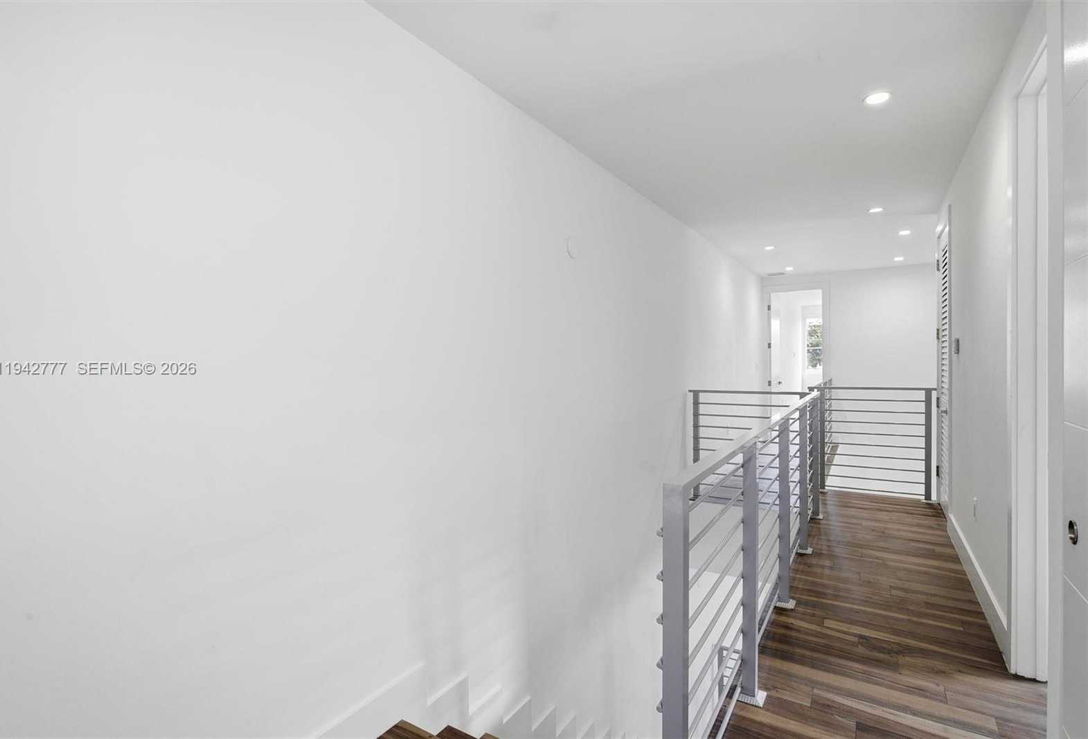 Small Image of 2852 SOUTH WEST 32ND CT #2852, Miami Number 30