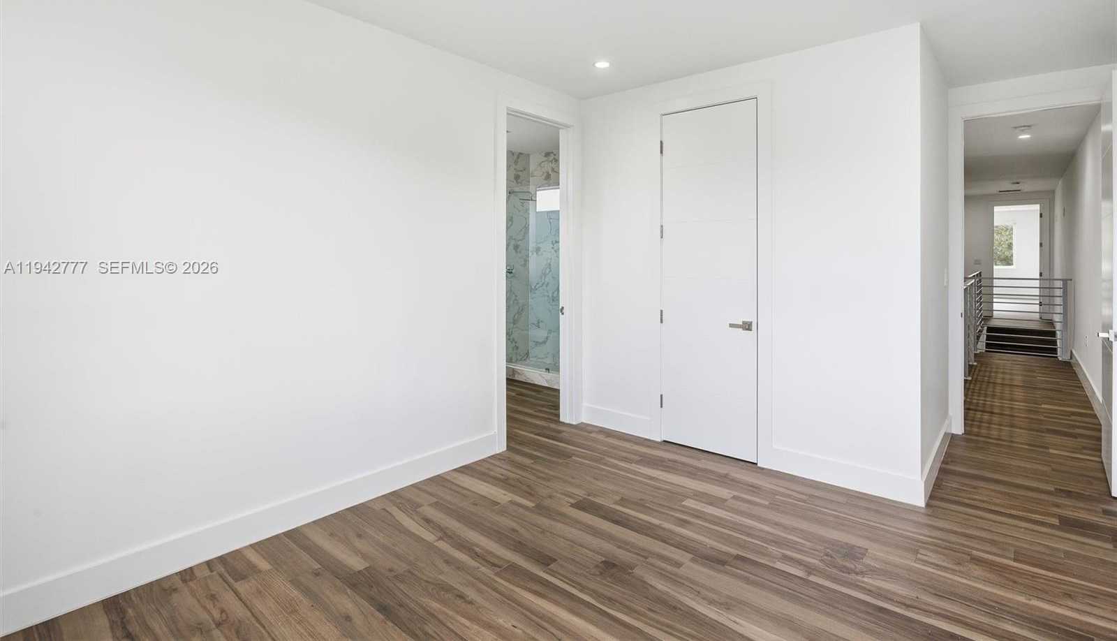 Small Image of 2852 SOUTH WEST 32ND CT #2852, Miami Number 39