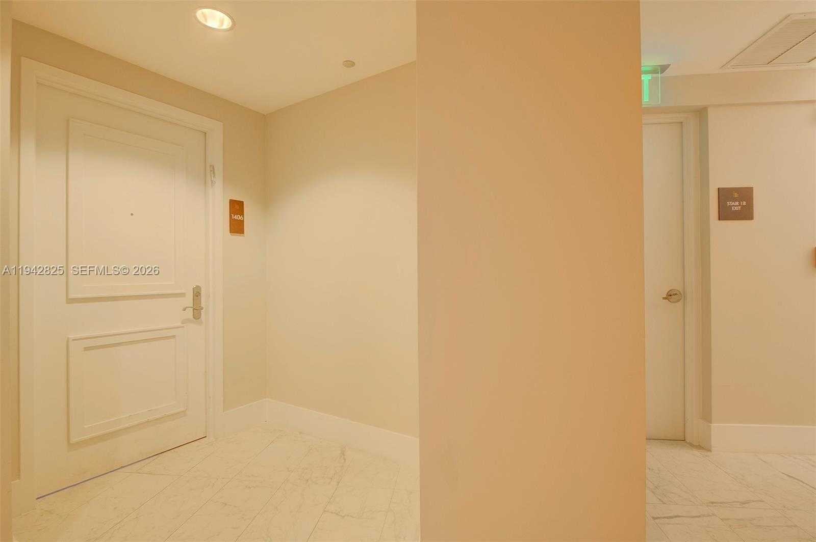 Small Image of 1000 SOUTH POINTE DR #1406, Miami Beach Number 4