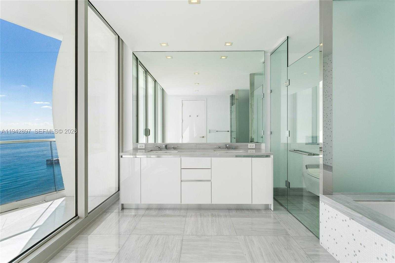 Small Image of 16901 COLLINS AVE #1605, Sunny Isles Beach Number 19