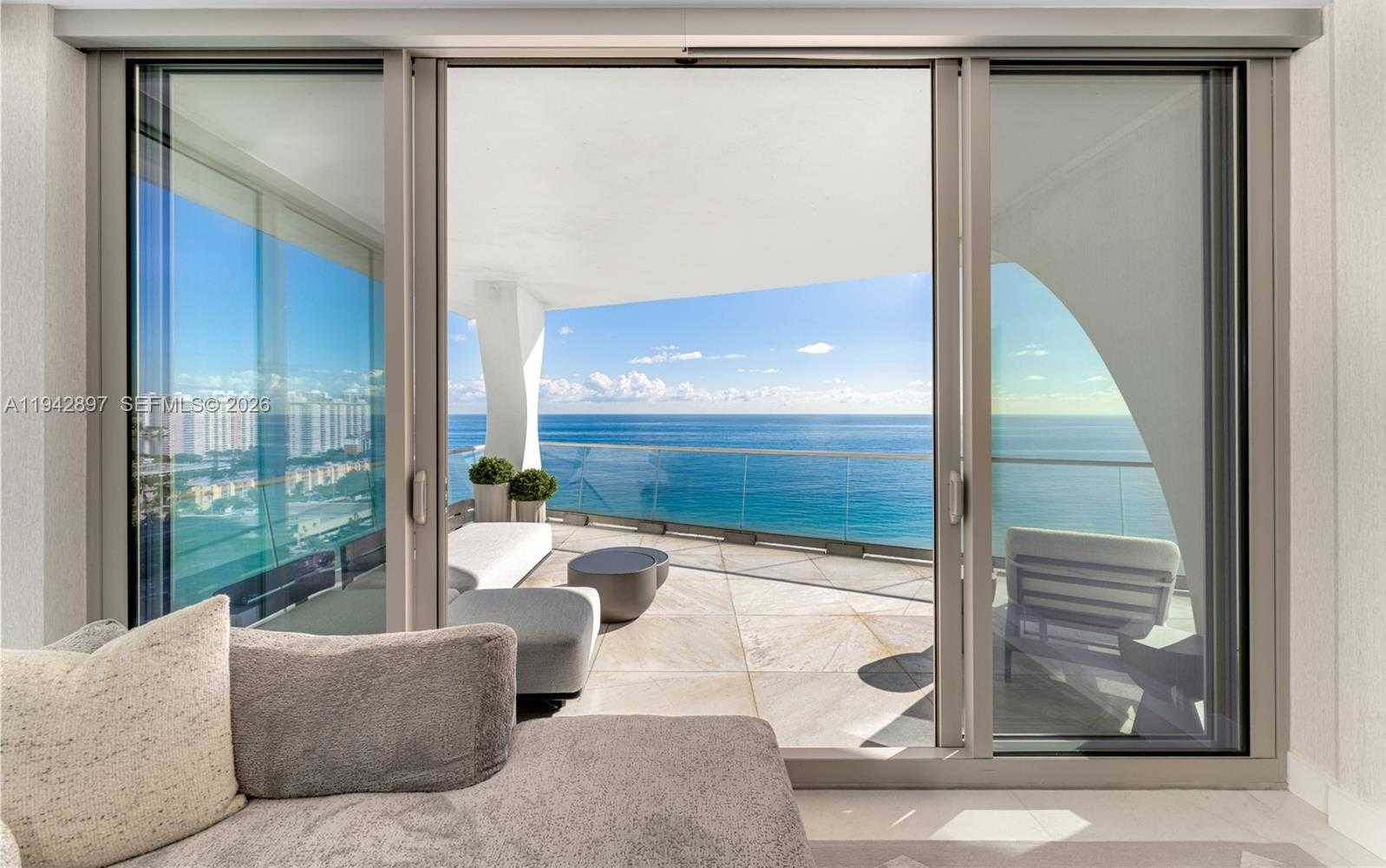 Small Image of 16901 COLLINS AVE #1605, Sunny Isles Beach Number 3