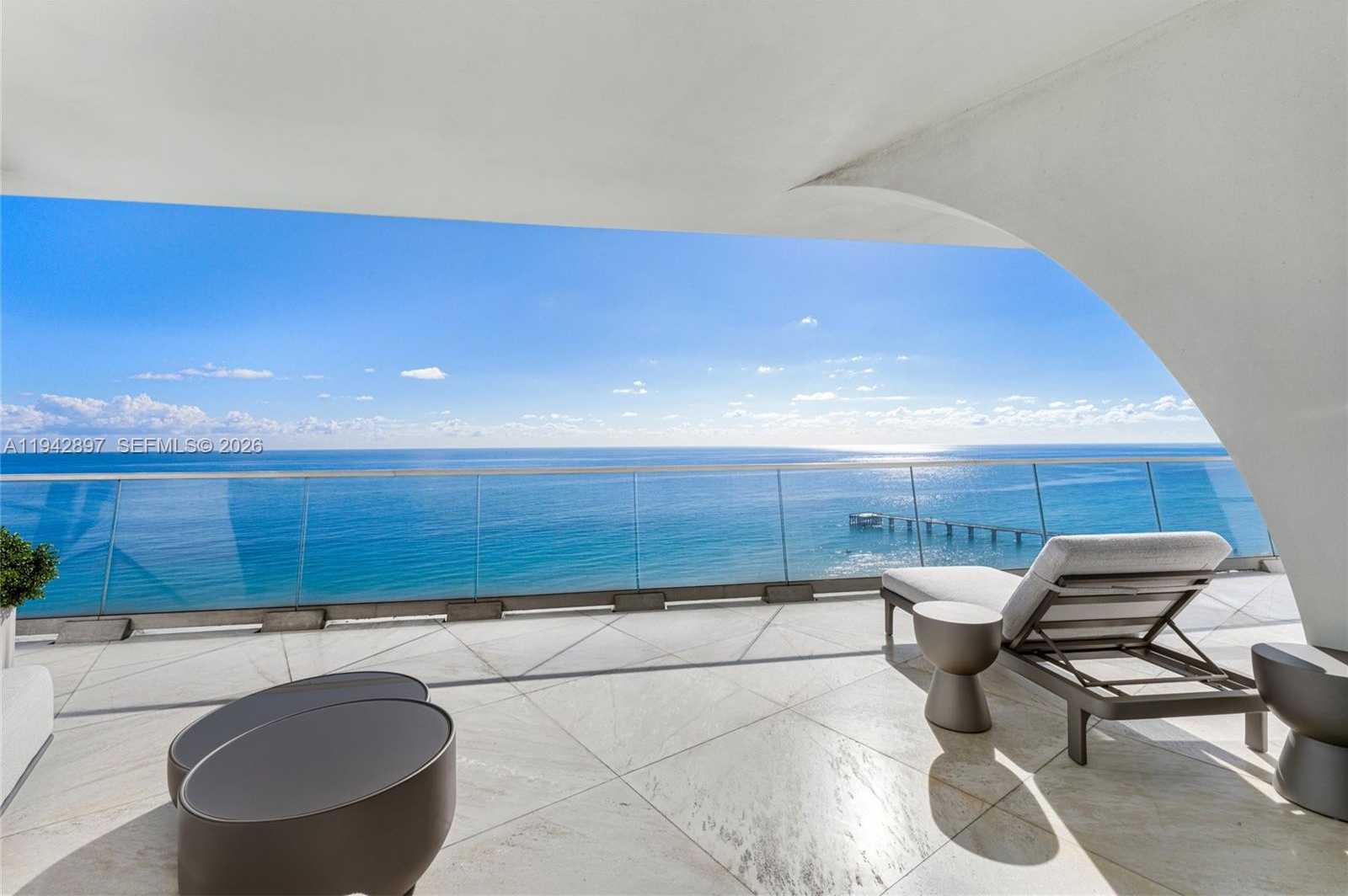 Small Image of 16901 COLLINS AVE #1605, Sunny Isles Beach Number 4