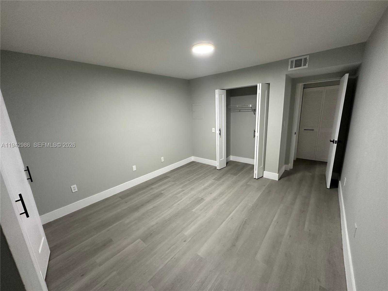 Small Image of Doral Number 18